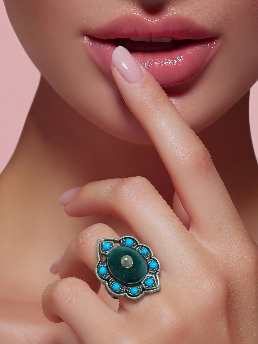 COPY - Gucci Velvet & Resin Spike Ring. Size 5
